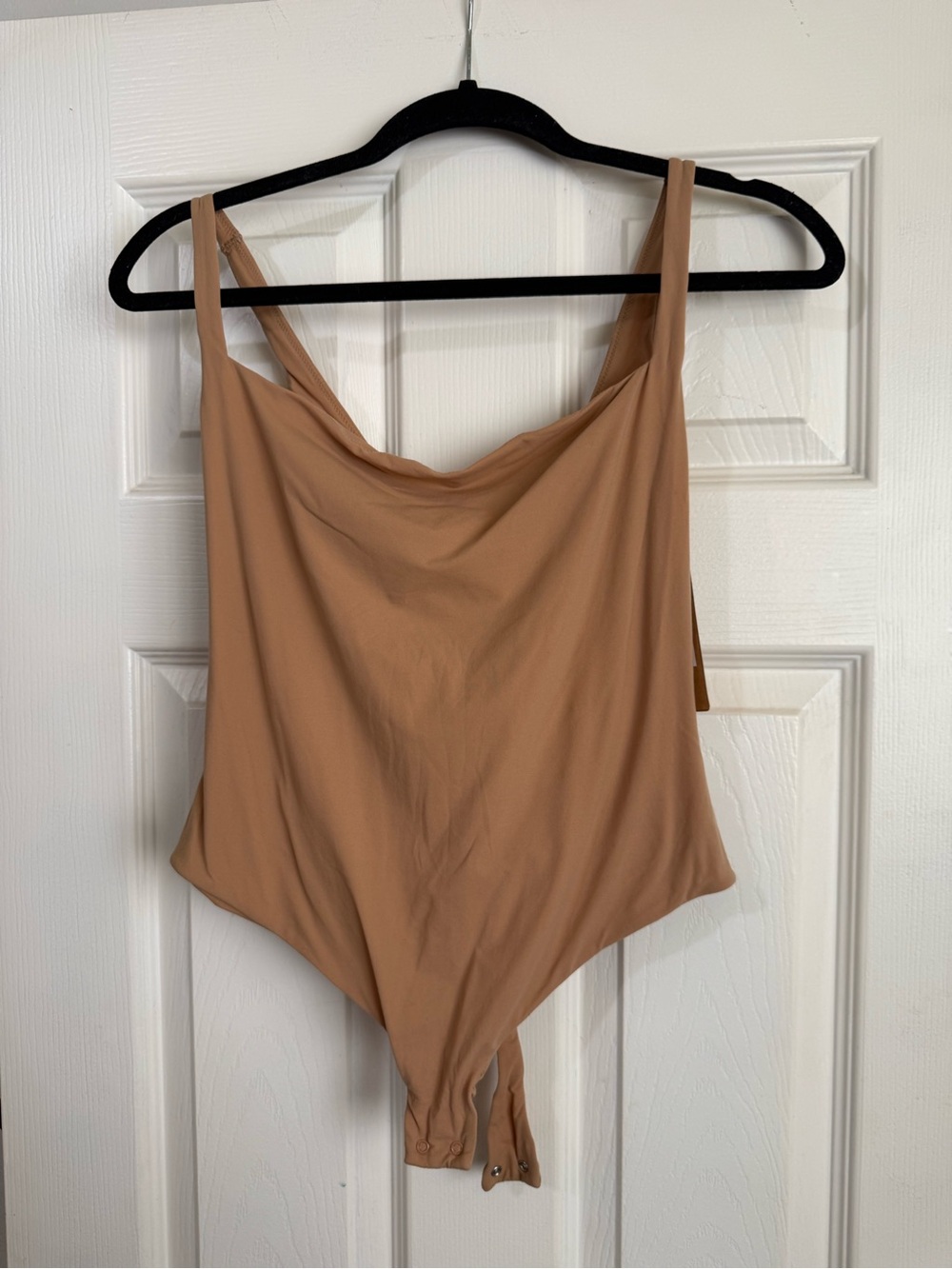 SKIMS FITS EVERYBODY SQUARE NECK TANK BODYSUIT